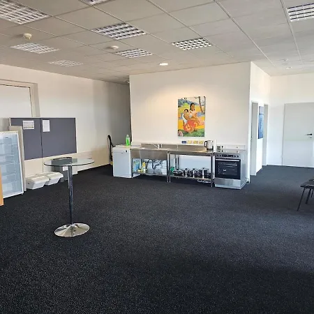 140 Sqm For 5 People Near Mattsee *
